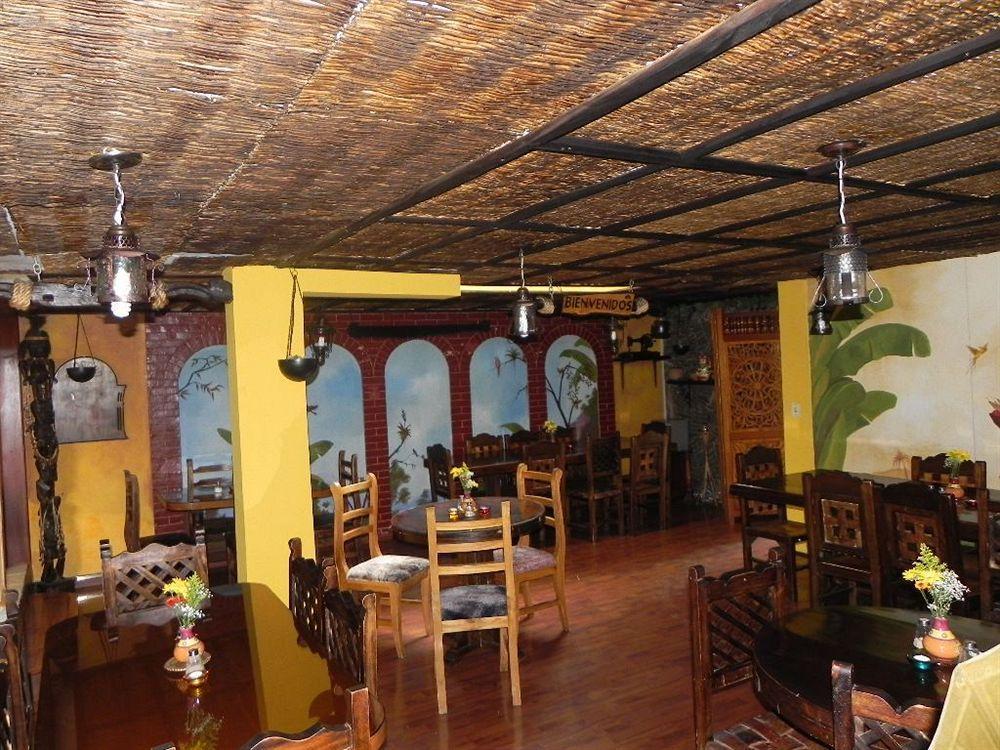 Hotel Nass Sol De Quito Esterno foto