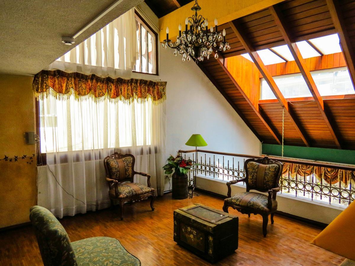 Hotel Nass Sol De Quito Esterno foto