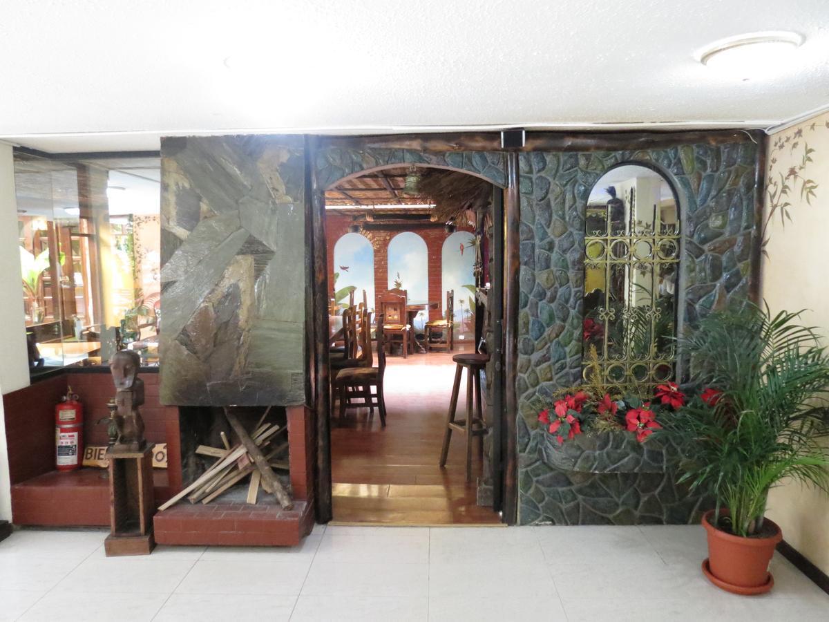 Hotel Nass Sol De Quito Esterno foto
