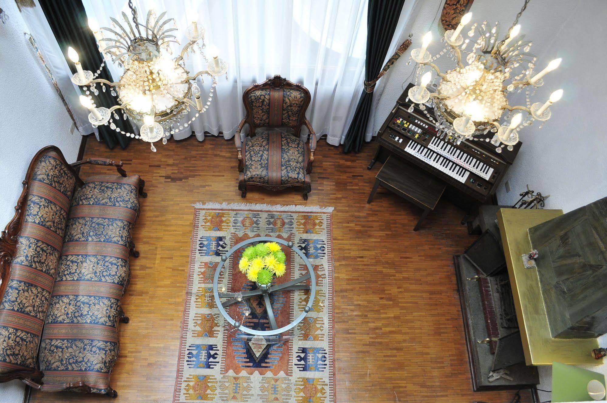Hotel Nass Sol De Quito Esterno foto